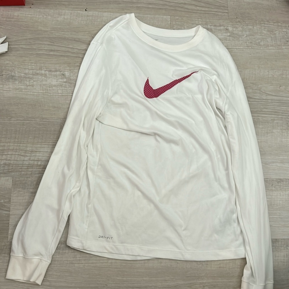Urling Swoosh Nike Long Sleeve Shirt
